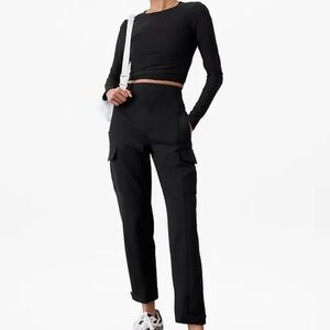 Athleta Endless High Rise Cargo Pants, Black, Size 2